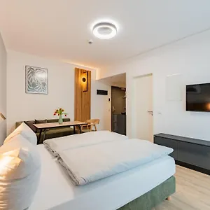 Nena Adlershof Aparthotel